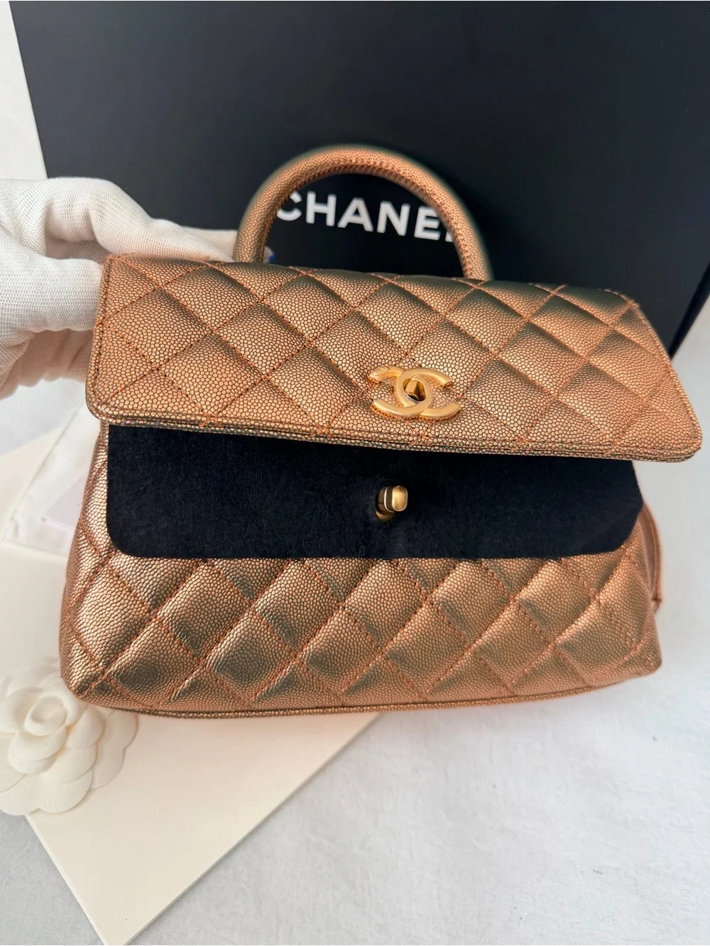 CHANEL auth metallic